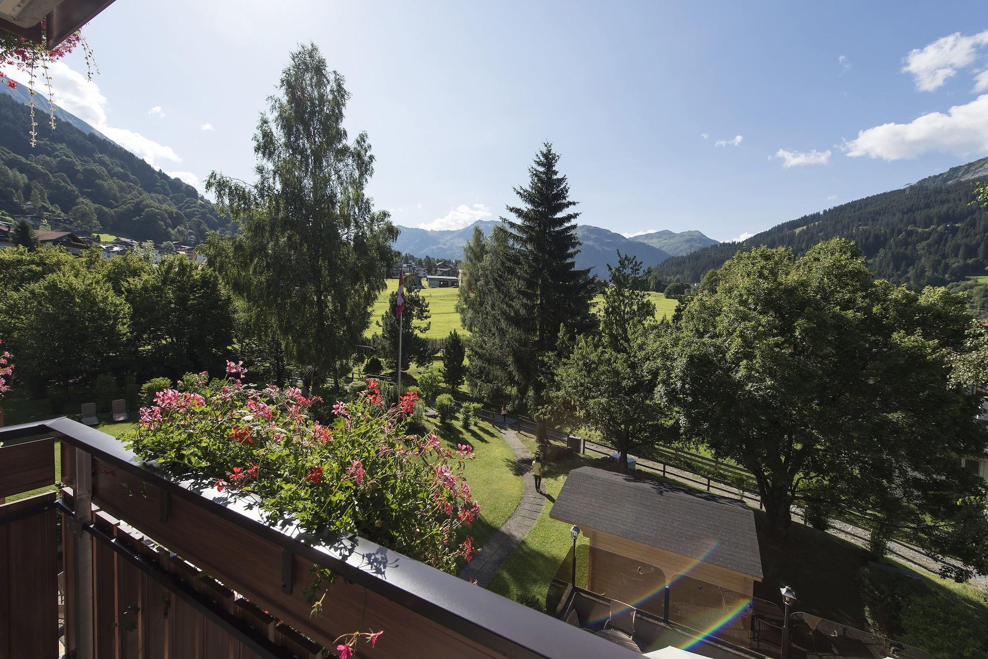 Sunstar Hotel Klosters Bagian luar foto
